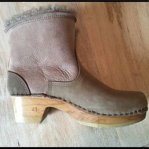 No. 6 Shearling Clog Boots - Mid-heel